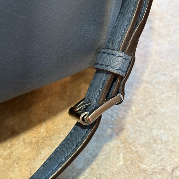 Michael Kors Blue Satchel w/ Optional crossbody Strap & Structured Design - Picture 3 of 15